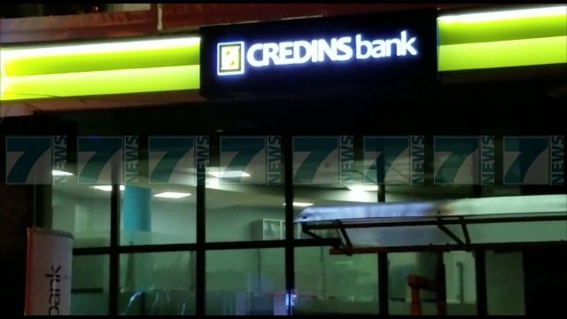 PRANGA POLICEVE QE VODHEN 75 MILION LEKE TE DREJTORISE SE TRANSPORTEVE - News, Lajme - Kanali 7