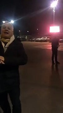 Après son mea-culpa chez Cyril Hanouna, Franck Dubosc interpellé par des gilets jaunes après un spectacle à Besançon