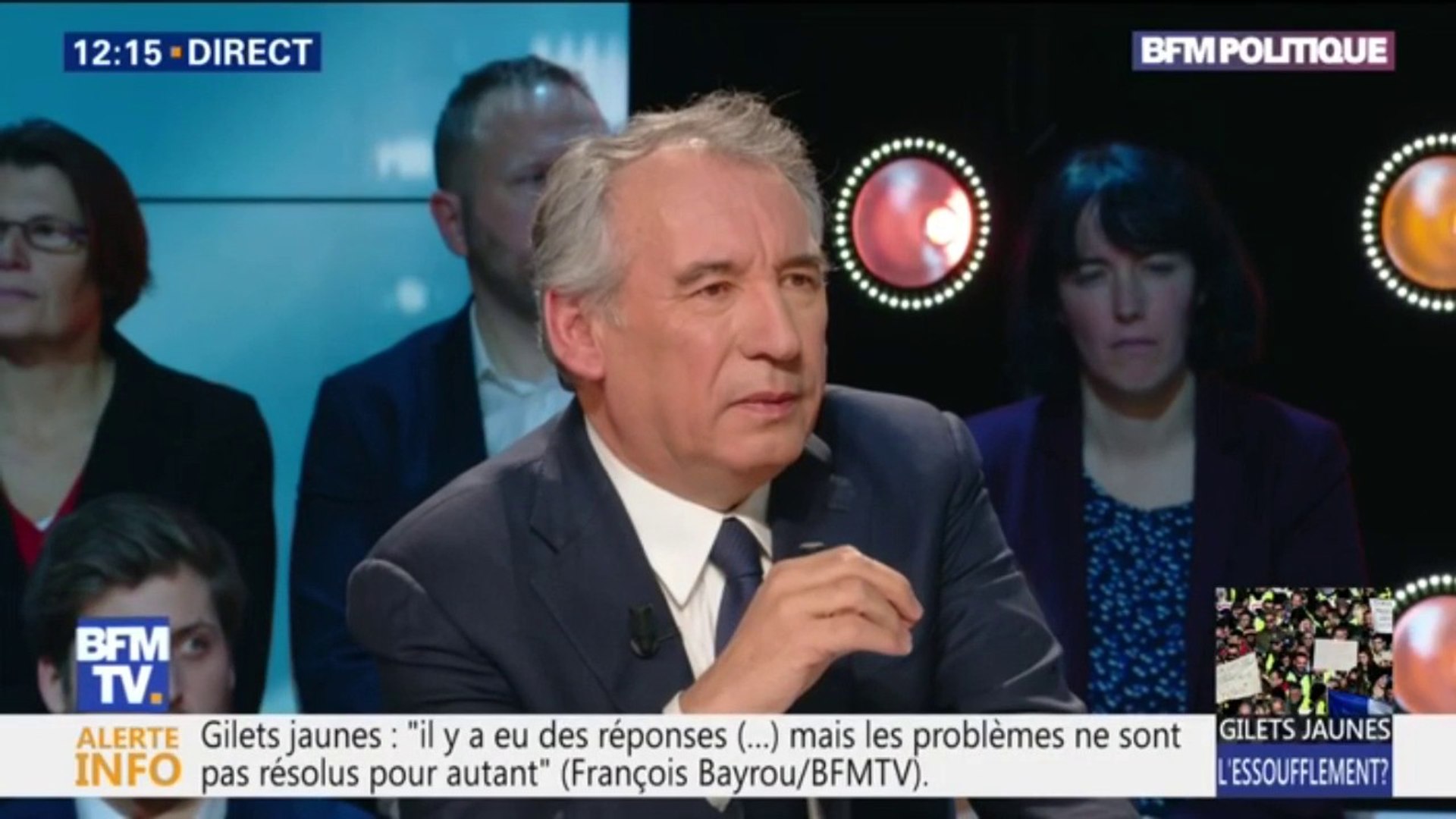 François Bayrou sur le RIC: "Il n'est pas possible que la politique soit  seulement l'affaire des initiés" - Vidéo Dailymotion