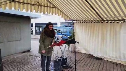 Tour de chant sur le marché de Noël à Lunéville
