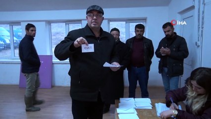Referandum sonrasında Kula Sungurlu'da kaldı