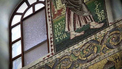 كنيسة المهد تستعيد رونقها بعد ترميم لوحات الفسيفساء فيها