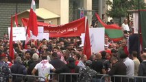 لبنان: 7 أشهر مضت ولا حكومة في الأفق.. عشرات اللبنانيين الغاضبين في شوارع بيروت