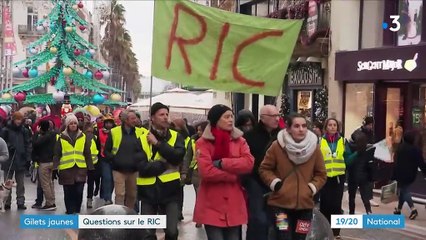 Les "gilets jaunes" réclament la mise en place du référendum d'initiative citoyenne