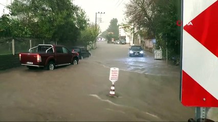 Bodrum'u Sağanak Vurdu, Cadde ve Sokaklar Göle Döndü