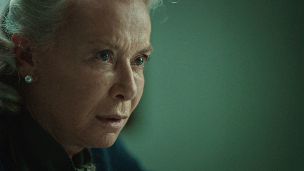 İstanbullu Gelin 66. Bölüm Kim Olduğumu Unutacak mıyım?