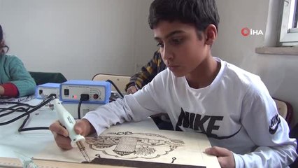 İpekyolu Belediyesinden 'Ahşap Yakma' Kursu Çocuklardan Yoğun İlgi Görüyor