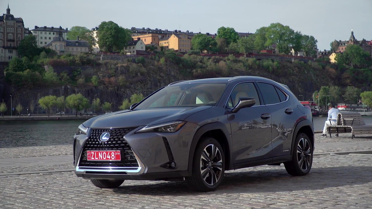 Per Mausklick zum neuen Lexus UX