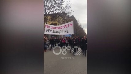 Ora News - LIVE/ Sot protesta kombëtare: "Për Universitetin për Shqipërinë", nis marshimi