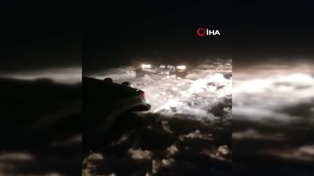 Kocaeli'de Karda Mahsur Kalan 7 Kişiyi Afad Ekipleri Kurtardı