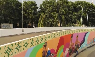 Keren! Mural Hiasi Jalan Layang Manahan
