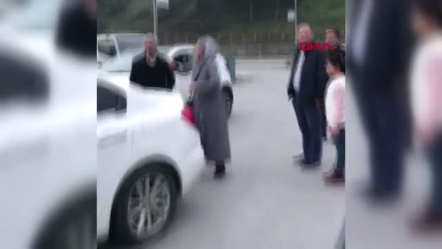 Aracı İçindeki Çocukla Çektiler