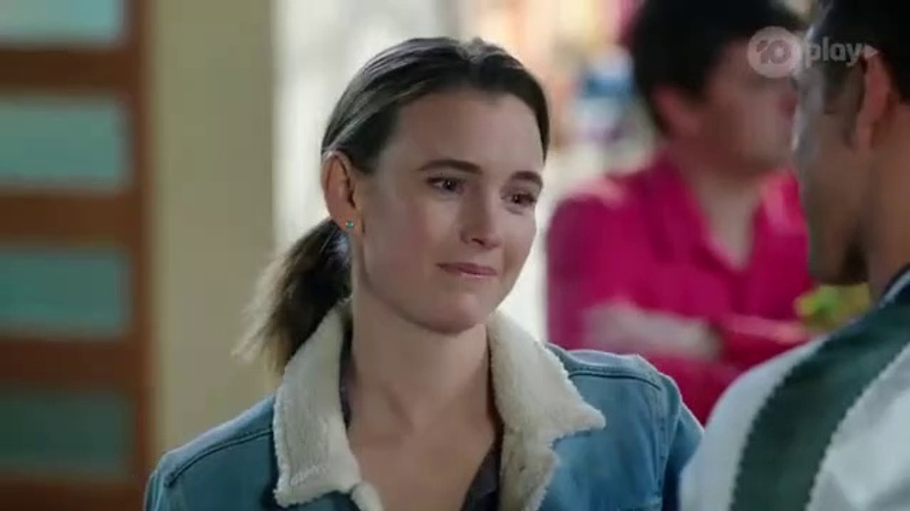 Neighbours 7996 17th December 2018 | Neighbours - 7996 - December 17, 2018