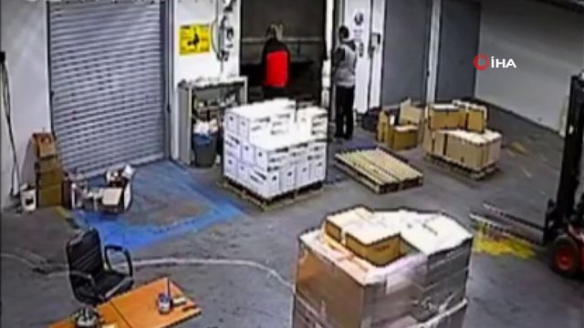 İstanbul’da klima çalan gaspçı ikiz kardeş çetesi yakalandı...Hırsızlık anları kamerada