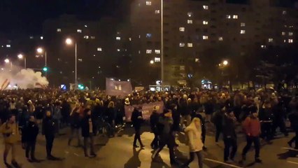 Macaristan'da 'Köle Yasası' karşıtı eylemler sürüyor