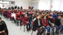 Dursunbey'de Çocuklara Kukla Gösterisi