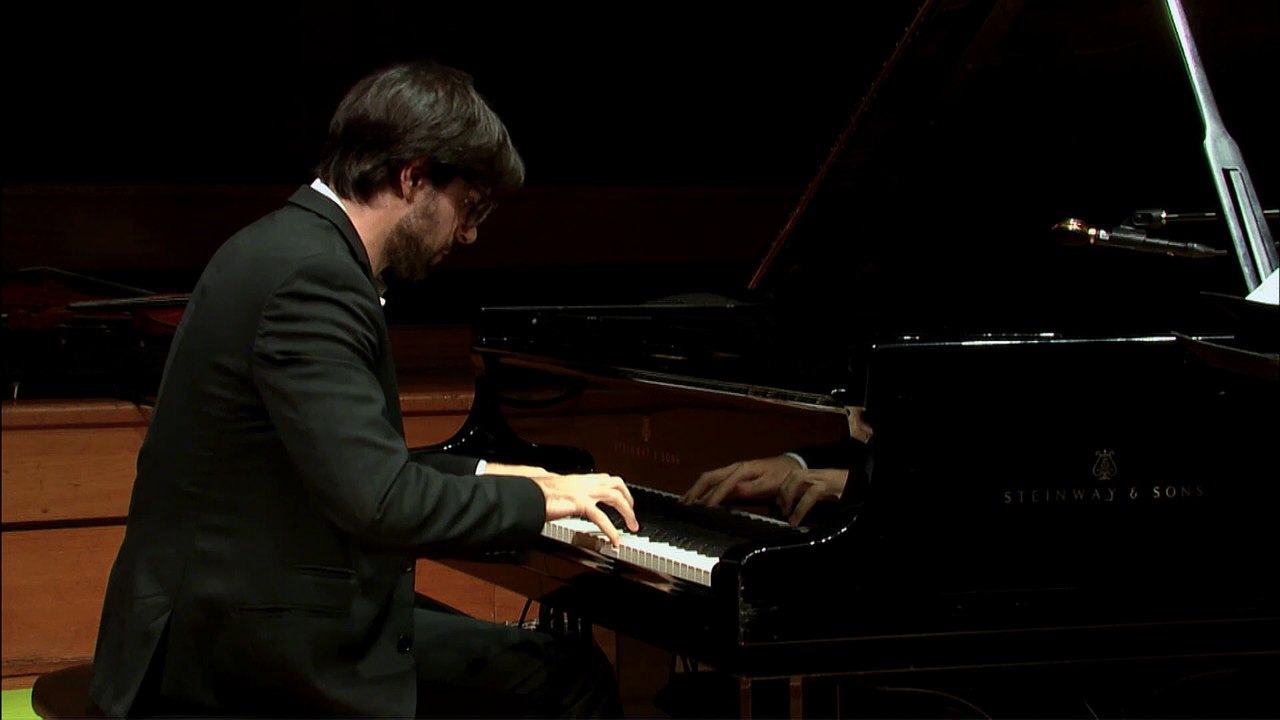 Barber : Sonate en mi bémol mineur op. 26 : IV. Fugue (Jonathan Nemtanu)