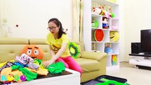 Kudo and Mama Pretend Play with Cleaning Toys Cars for Kids