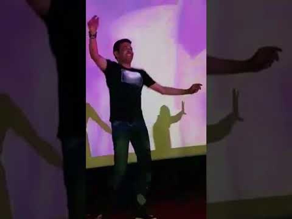 مع جمهوري الجميل من فيلم امان ياصاحبي