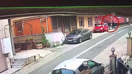 İstanbul'daki Terör Operasyonu - Gözaltına Alınan 2 Şüphelinin Yakalanma Anı