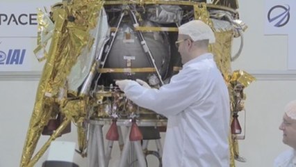 Israel presenta su primera cápsula lunar, que lanzará en 2019