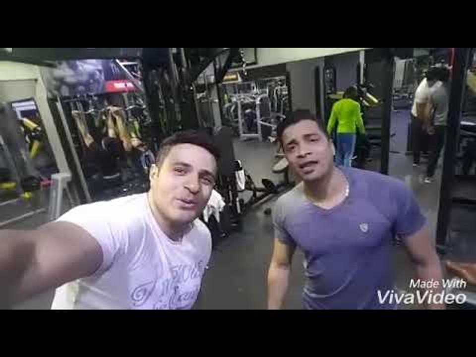 اتفرج ع الفنان محمد نور و حسن شاكوش في الجيم