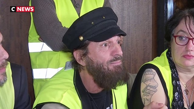 Un «rassemblement gilets jaunes» pour les élections européennes avec Francis Lalanne