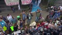 Antimotines desalojan manifestación de trabajadores del Issste en Zacatecas