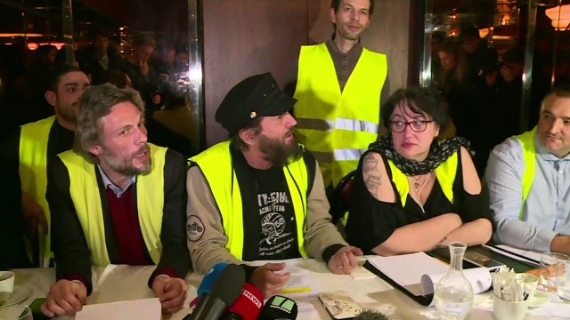 Européennes: rassemblement gilets jaunes avec Francis Lalanne
