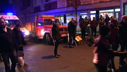 Gaziosmanpaşa’da kapkaççılar önce çaldı, sonra kaza yaptı...O anlar kamerada