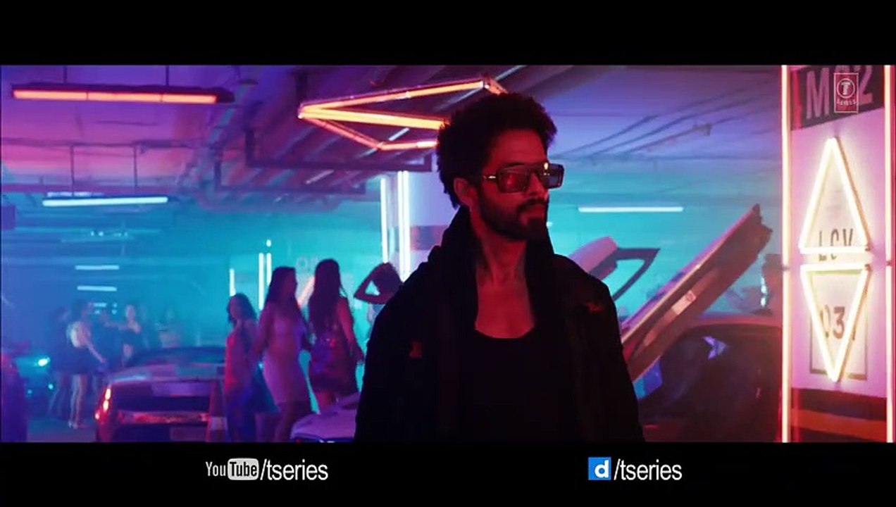 Urvashi Video _ Shahid Kapoor _ Kiara Advani _ Yo Yo Honey Singh _ Bhushan Kumar _ DirectorGifty_m