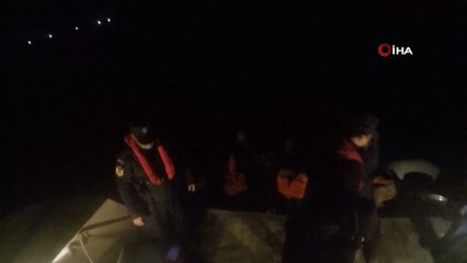 İzmir Dikili'de 87 göçmen yakalandı