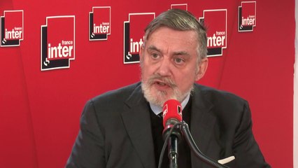 François Sureau, avocat et écrivain, sur la parole donnée au peuple : "En Suisse, le référendum d'initiative populaire commence toujours par une question de gauche"