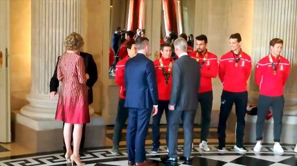 Les Red Lions sont reçus au Palais Royal