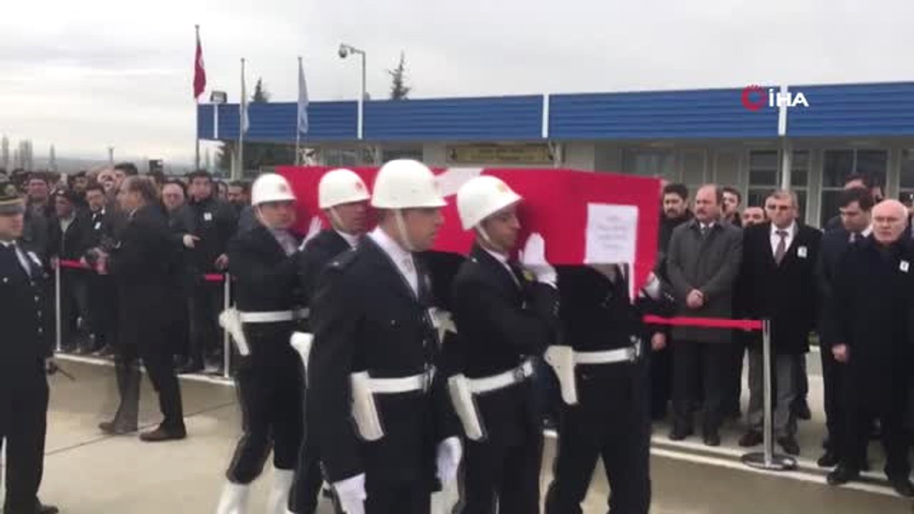 Şehit Tuncer'in Naaşı Memleketi Uşak'a Getirildi