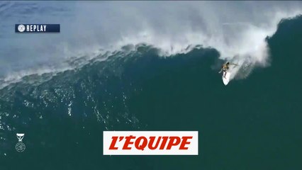 Tải video: Le 10 de Gabriel Medina au Pipe Masters 2018 - Adrénaline - Surf