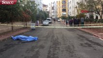 Antalya'da bir kadın sokak ortasında öldürüldü