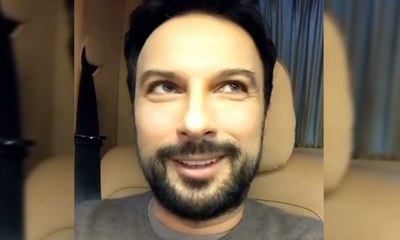 Tarkan bu defa kendisini ti'ye aldı