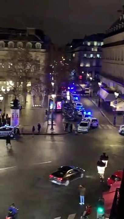 Paris : des migrants tentent d'entrer dans la Comédie-Française pour demander leurs régularisations