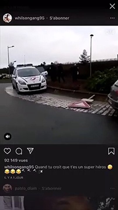 Une dizaine de Gilets Jaunes s'en prend à un policier sur un rond-point !
