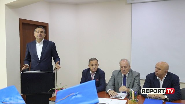 Ceremonia te Universiteti i Sporteve/ Diplomohen 16 të rinjtë e parë për Menaxhim Sporti dhe Turizmi