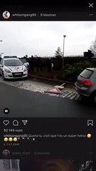 Des Gilets Jaunes attaquent un policier sur un rond-point