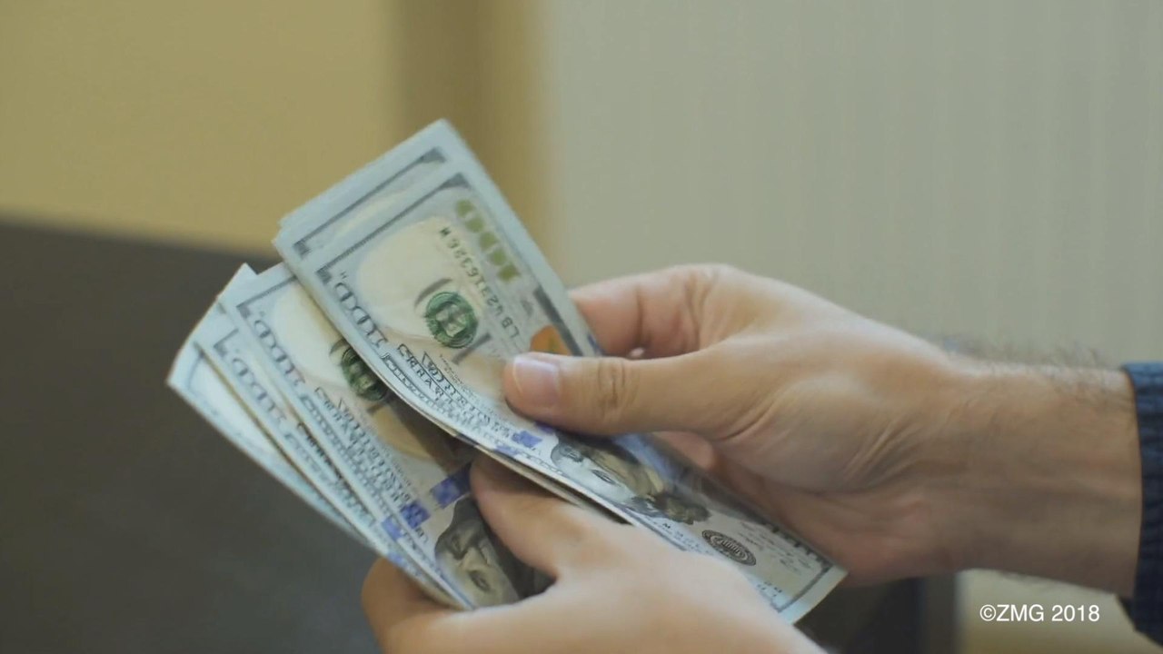 Billionaire Richard Branson Says the Days of Going to a 9-to-5 Job Will Soon Go Away