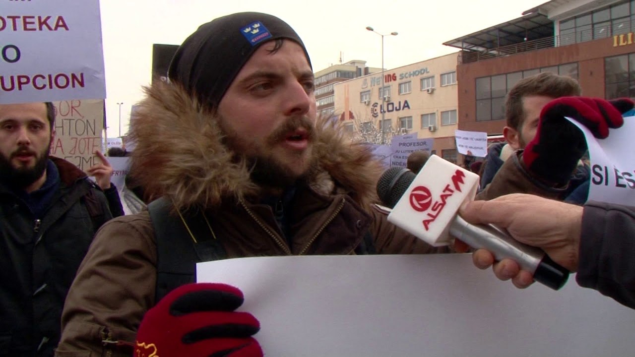 Studentët e UT-së protestojnë në Tetovë