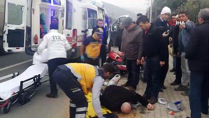 Kasksız sürücü başını kaldırıma çarpıp ağır yaralandı