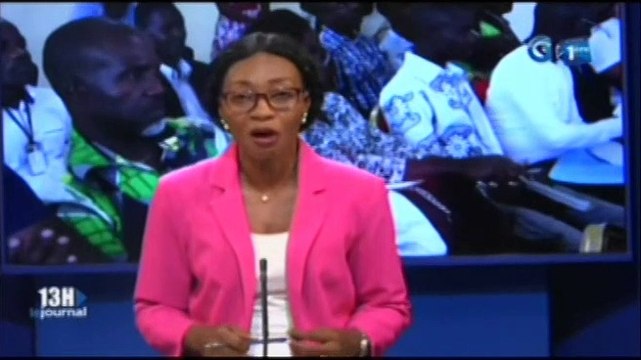 RTG - Le Ministre des Mines s’est entretenu avec les opérateurs économiques exerçant dans le domaine de l’extraction du sable de mer à Port-Gentil