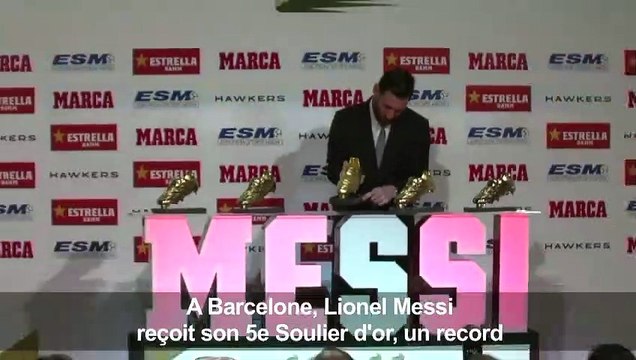 Football/Barcelone: Messi reçoit son 5e Soulier d'or, un record