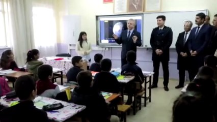 Validen öğrencilere ödüllü matematik sorusu - GAZİANTEP