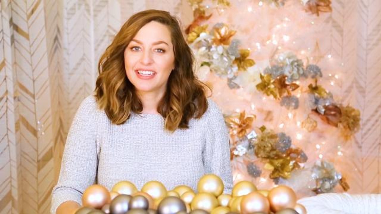 DIY Ornament Wreath | 12 DIYs of Christmas