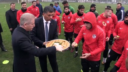 Vali Davut Gül: 'Şampiyonluk ipini göğüsleyeceğiz' - GAZİANTEP